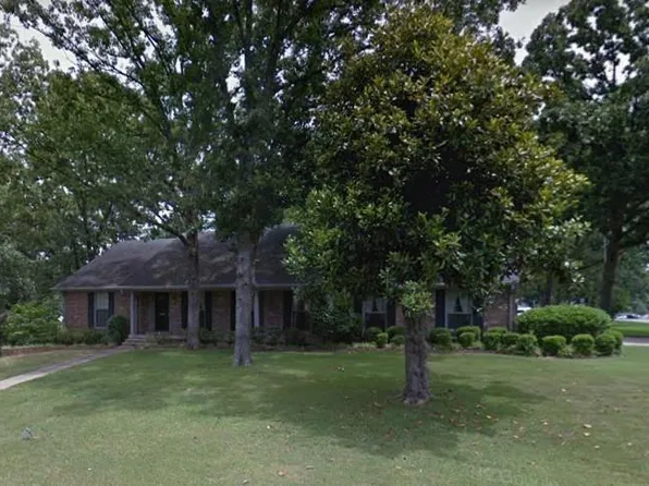 1019 Ronwood Dr, Little Rock, AR 72227