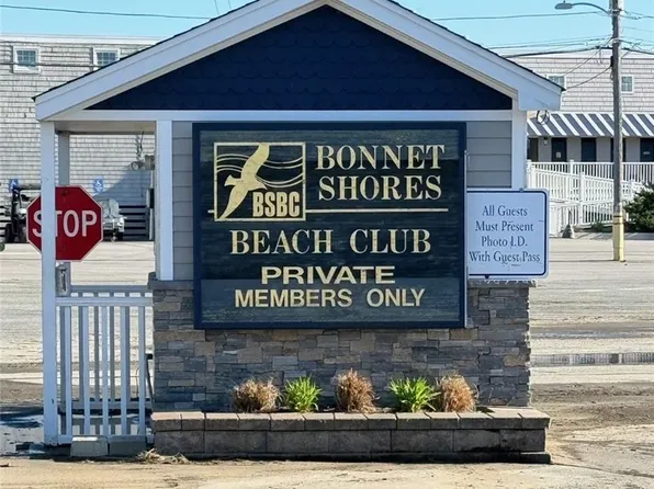 175 Bonnet Point Rd #353, Narragansett, RI 02882