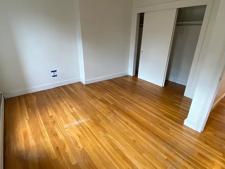 20 Hanson St #2 — Photo 11