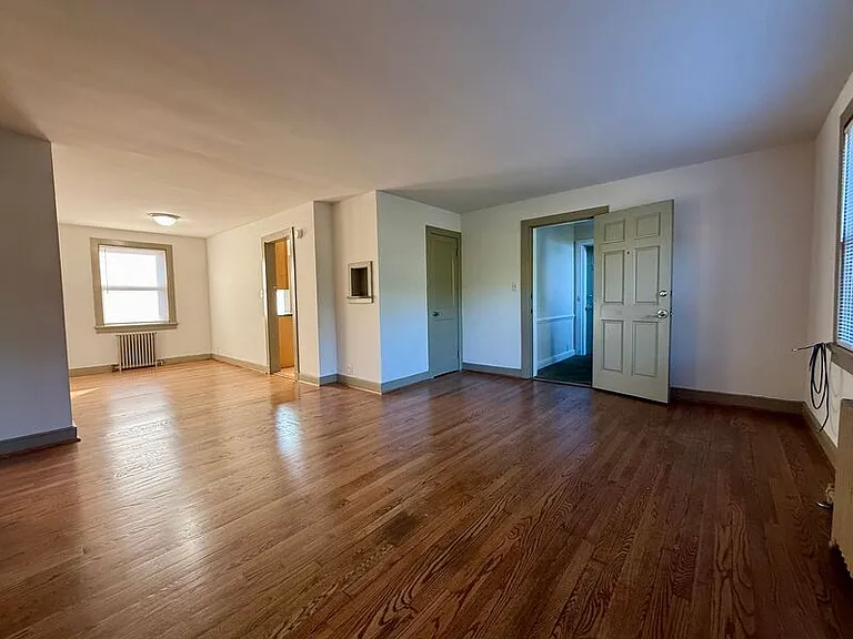 1400 Kenmore Ave #C1 — Photo 2