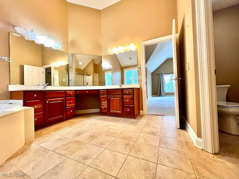 12341 Paddock Cir — Photo 18