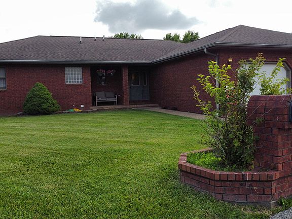 4th image of 1603 Davis Circle