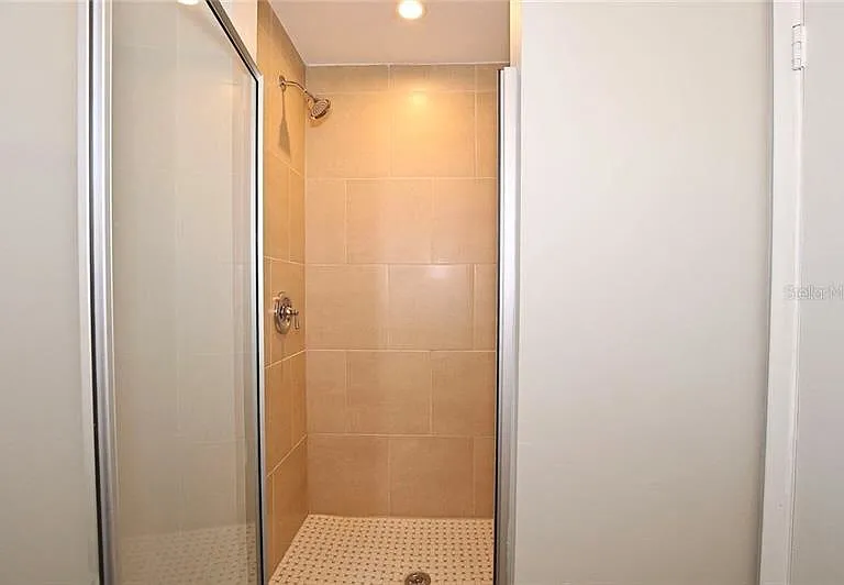 1309 Forester Ave — Photo 1