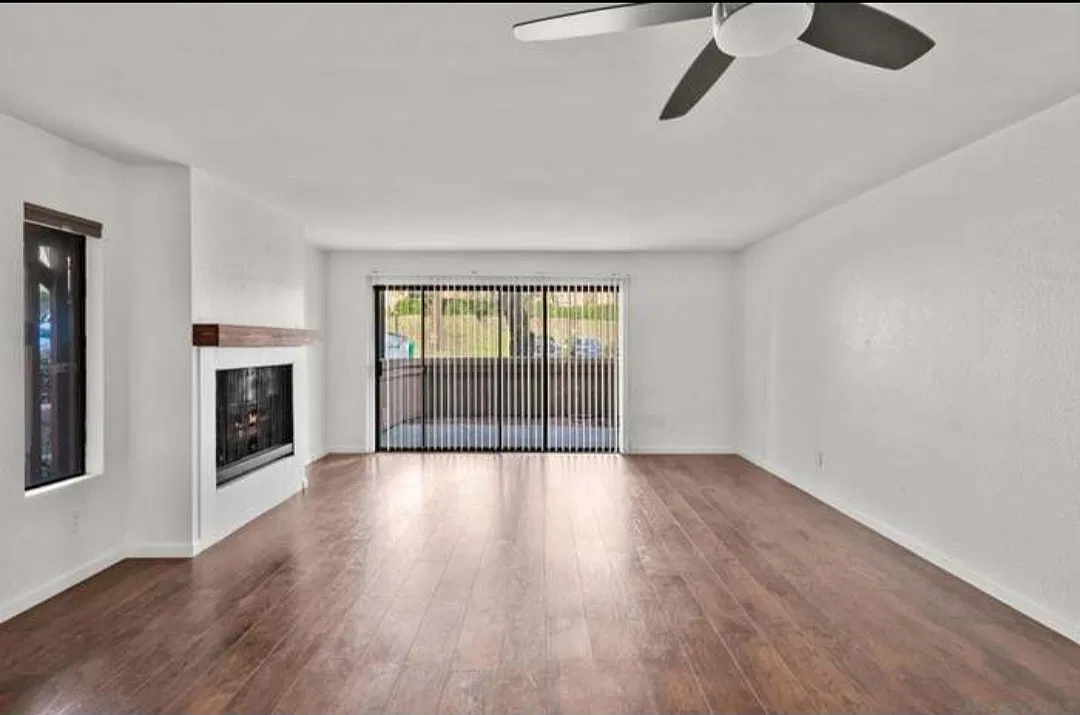 2 bed, 1052 sqft, $2,600 — Photo 3