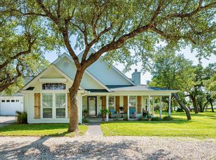 323 Griffith Dr, Rockport, TX 78382