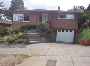 8905 41st Ave SW, Seattle, WA 98136