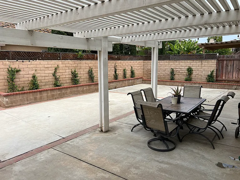 11932 Lewisia Ave — Photo 23