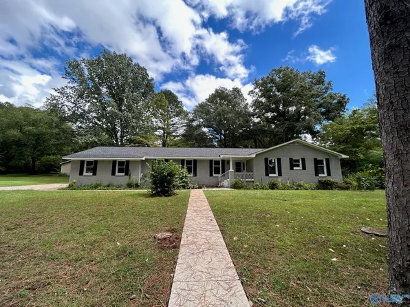 153 Jacque Jim Dr, Huntsville, AL 35810