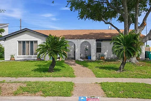 6826 Sahara Dr Photo 1