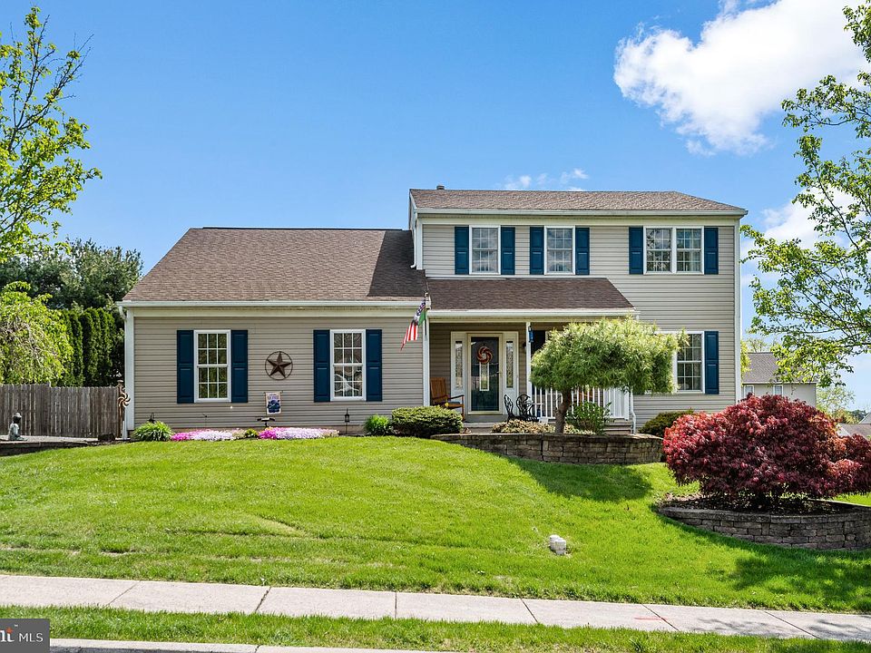 818 Antietam Dr, Douglassville, PA 19518 Zillow