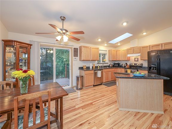 5th image of 8226 69th St NE