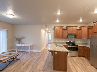 443 S 575 W UNIT 8, Springville, UT 84663