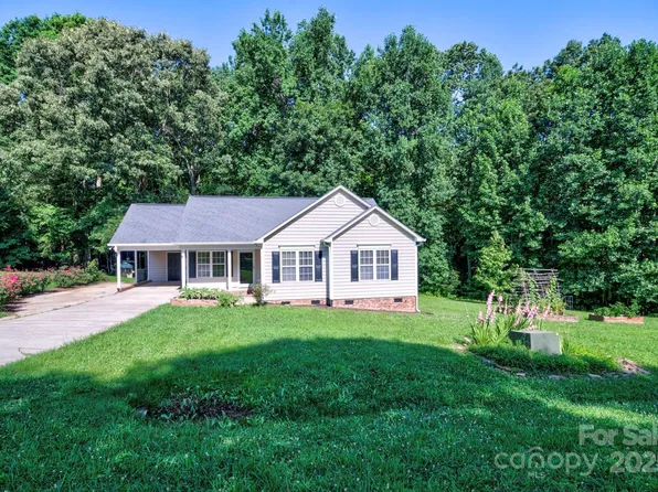 5437 Mallard Ln, Gastonia, NC 28052