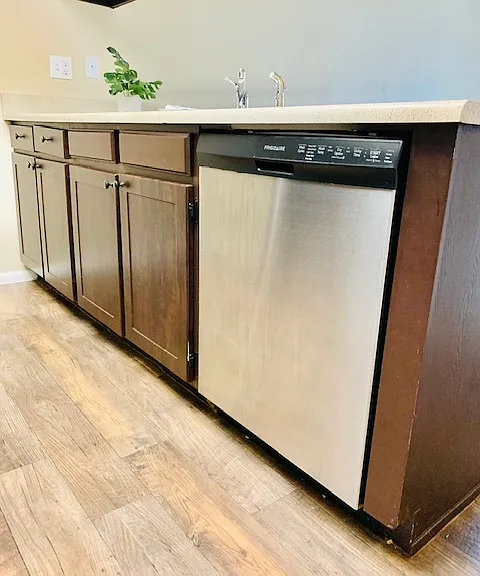 Desert Springs Apartments — Photo 13