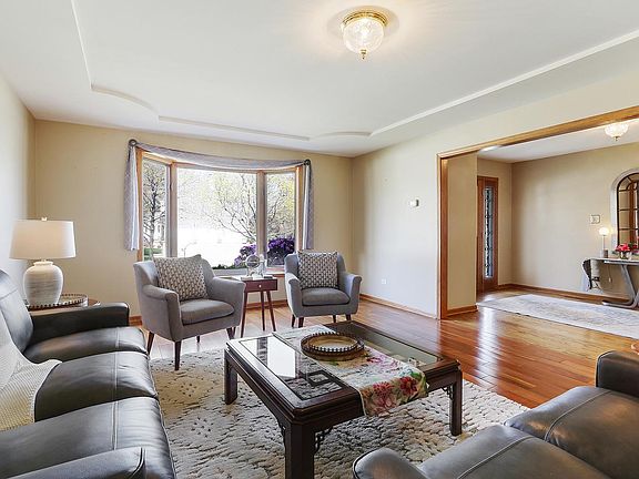 4th image of 8649 Adria Ct