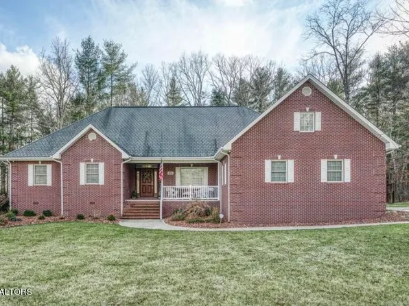 174 Woodhaven Dr, Crossville, TN 38571