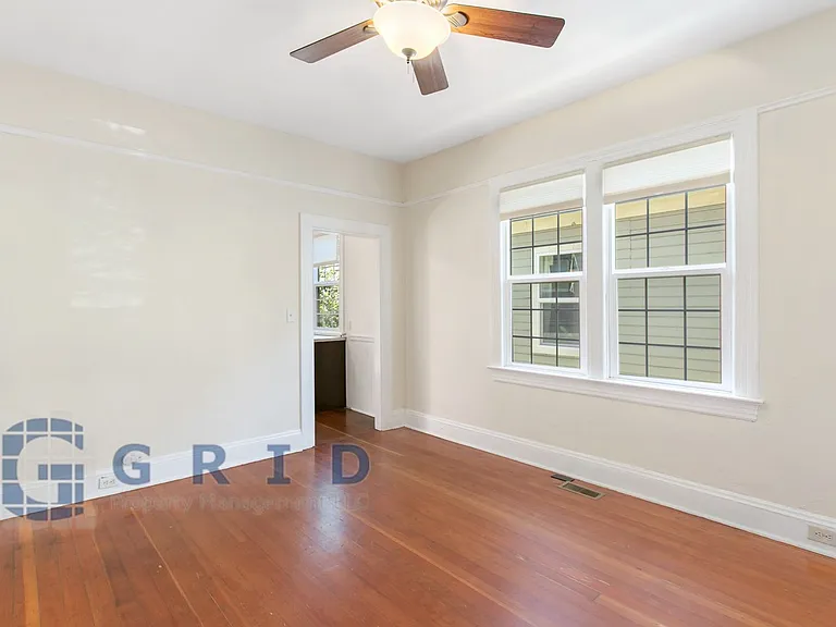 3922 N Michigan Ave — Photo 5