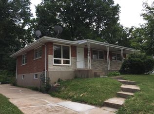 8838 McNulty Dr, Saint Louis, MO 63114