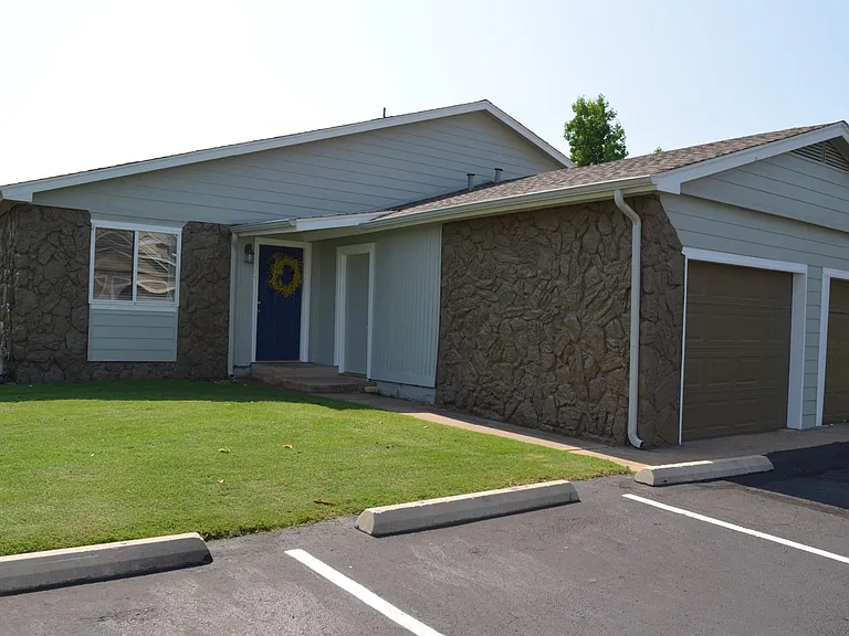 The Cottages at UCO — Photo 17