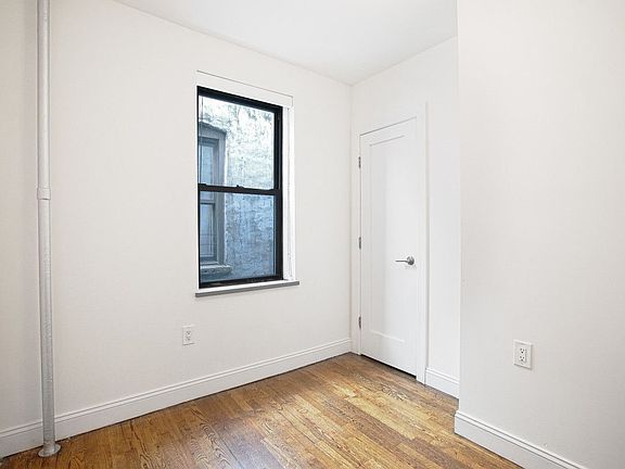 4th image of 104 8th Ave APT 5R