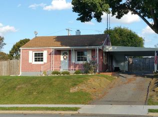 1218 Crescent Rd, Hagerstown, MD 21742