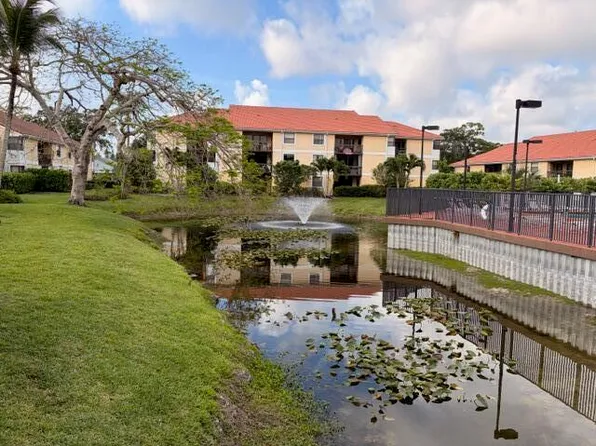 5661 Riverside Drive #203b7, Coral Springs, FL 33067
