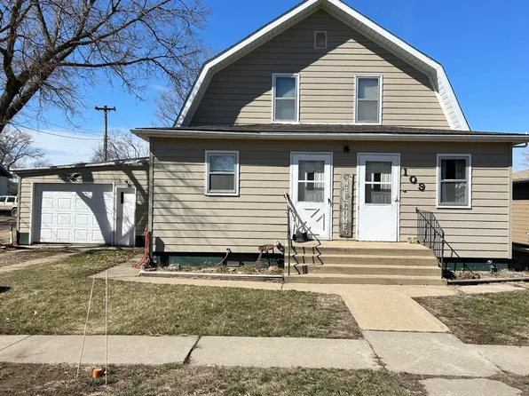 109 S West St, Kimball, SD 57355