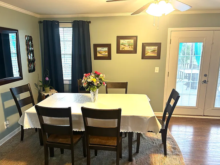 3128 Edgemont Dr — Photo 3
