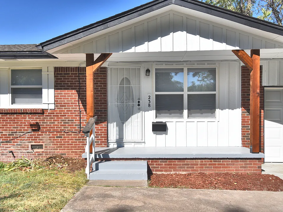 238 S 101st East Ave