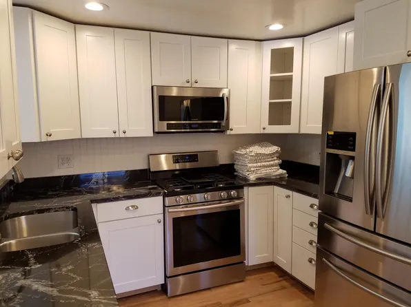 5430 Holland Dr, Arvada, CO 80002