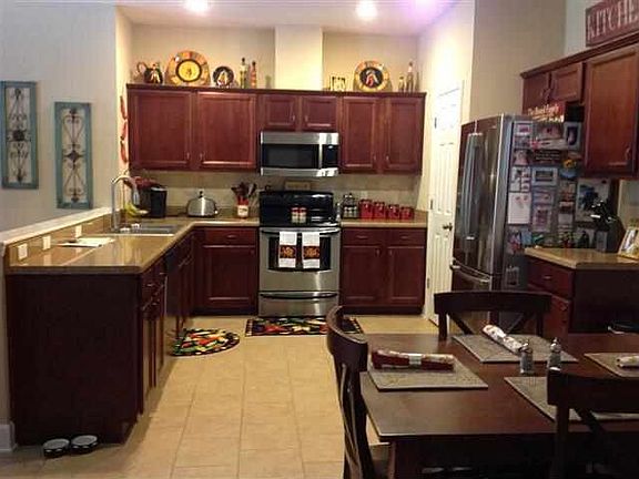 5th image of 402 Parkside Cir