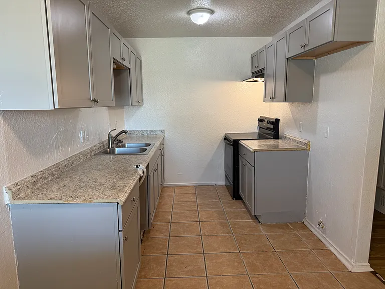 3408 Rall Ct — Photo 4