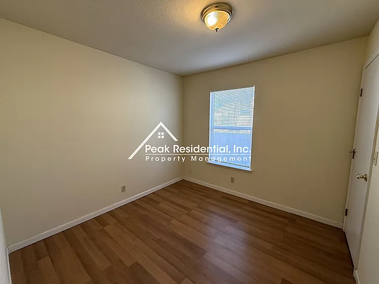 20th712 — Photo 17
