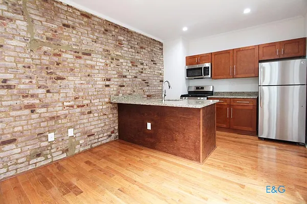 Rented by E and G Realty Group | media 9