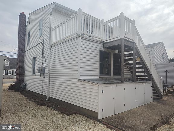 4th image of 9708 Long Bch