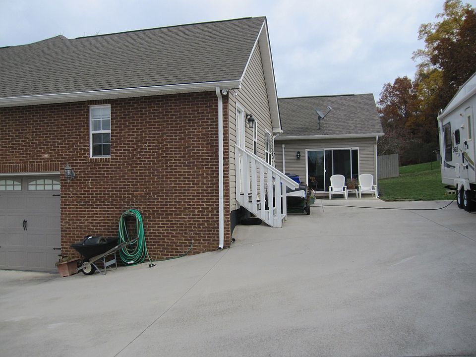 1st image of 1804 Cherrybrook Dr