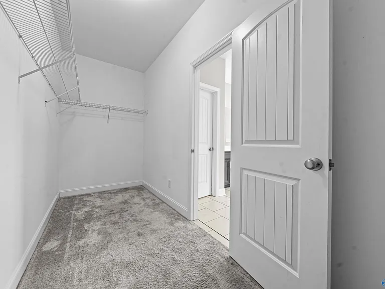 104 Erskin Parcus Dr — Photo 29