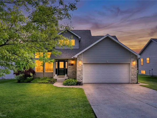 850 Fairway Dr, Howard, OH 43028