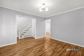 4th image of 634 Newhall Street