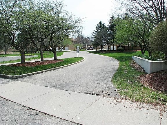 3rd image of 300 Farington Blvd APT 45