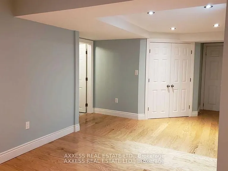 58 Spadara Dr — Photo 5