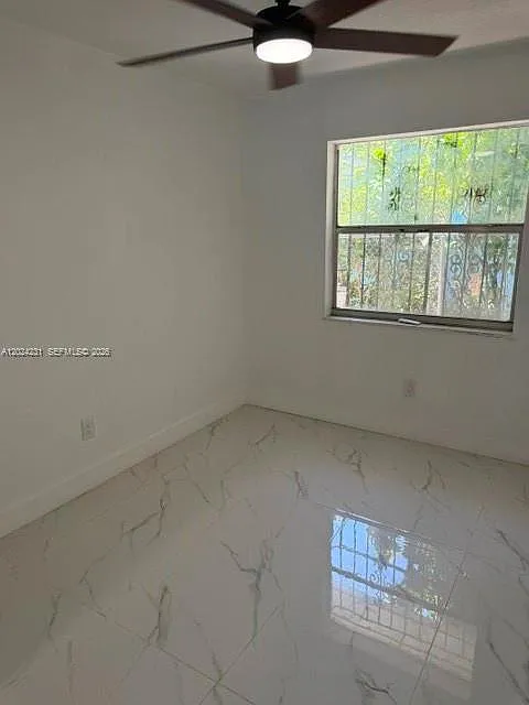 2 bed, 1.0 bath, 2008 sqft, $2,500 — Photo 2