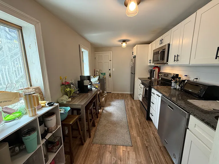 281 Bowen St #2 — Photo 10