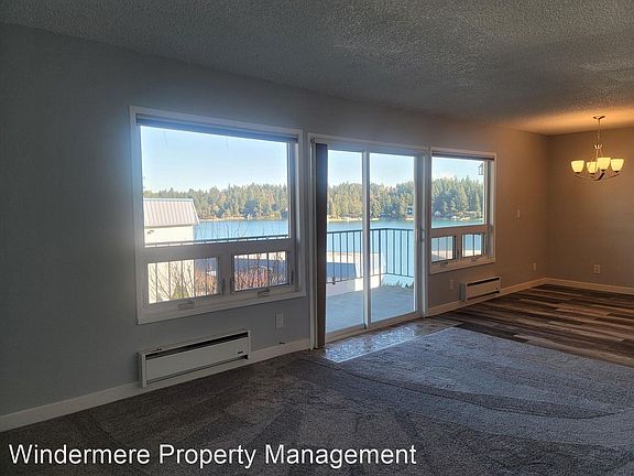 2nd image of 924 Shorewood Dr APT F-66
