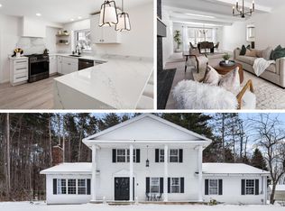 8930 Hanna Lake Ave SE, Caledonia, MI