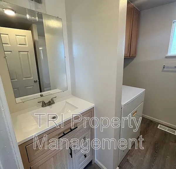 215 Cheyenne St #42 — Photo 8