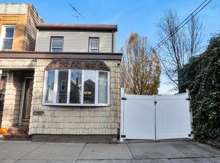 7343 71st Pl, Ridgewood, NY 11385