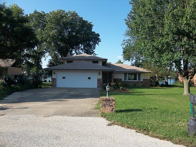 1st image of 330 S Hislop Dr