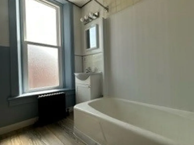 402 N Railroad St — Photo 11