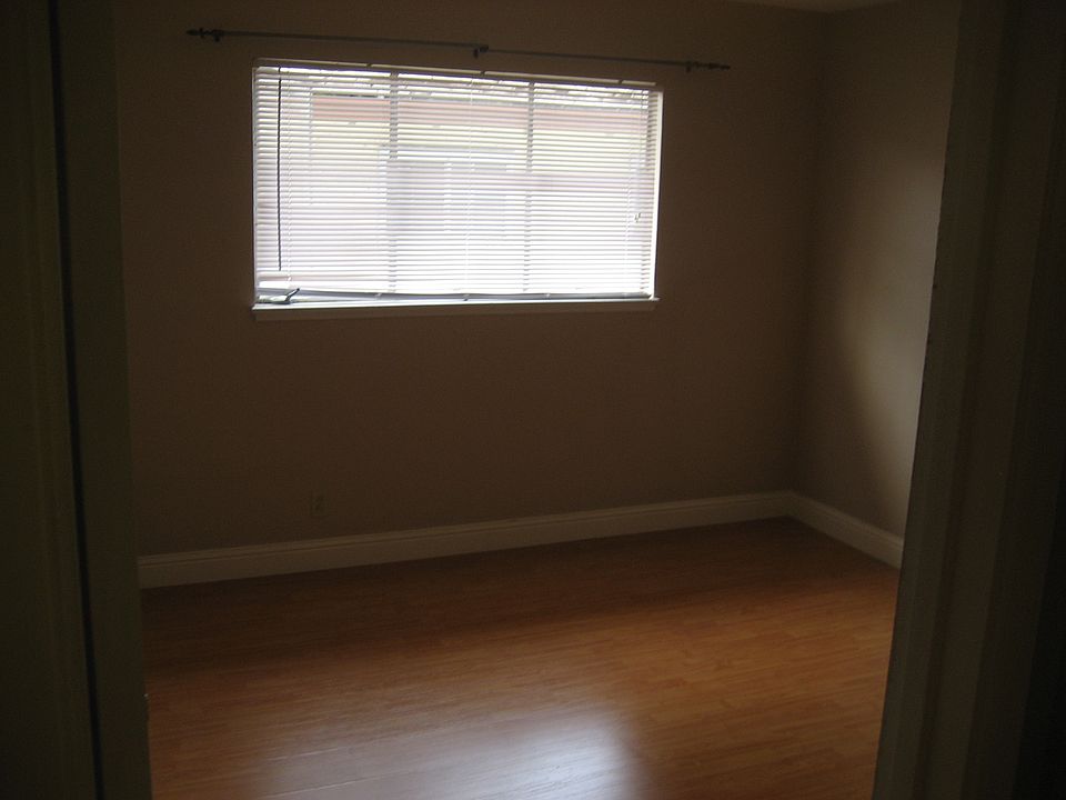 1st image of 3027 Magliocco Dr #9